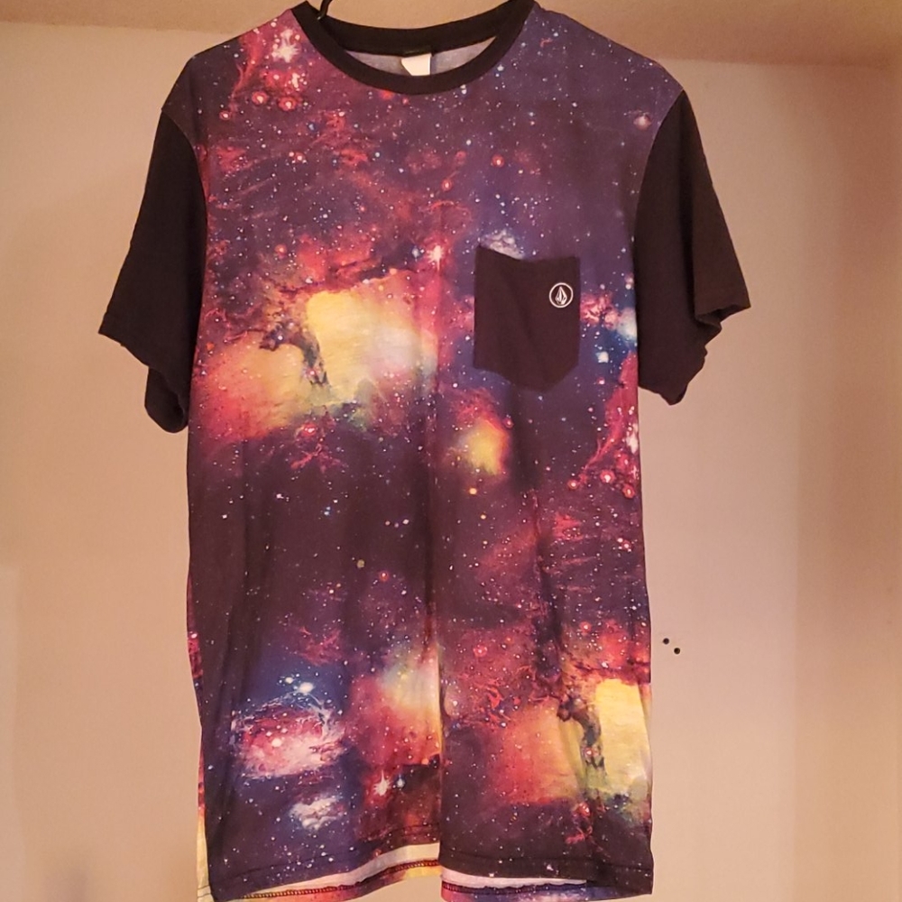 Mens t shirt